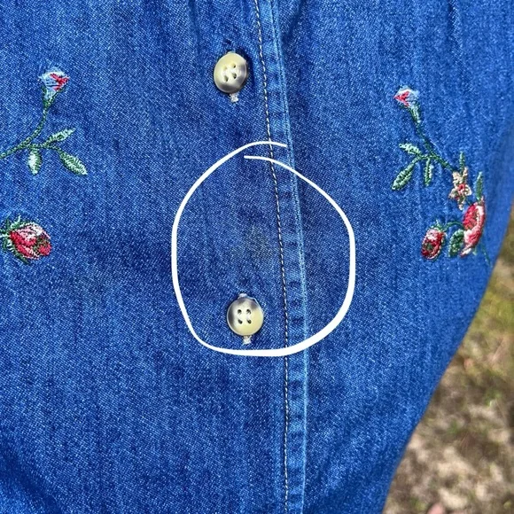 90s Capacity Embroidered Floral Denim Button-Up Shirt Blouse Size M Corduroy - Picture 10 of 13